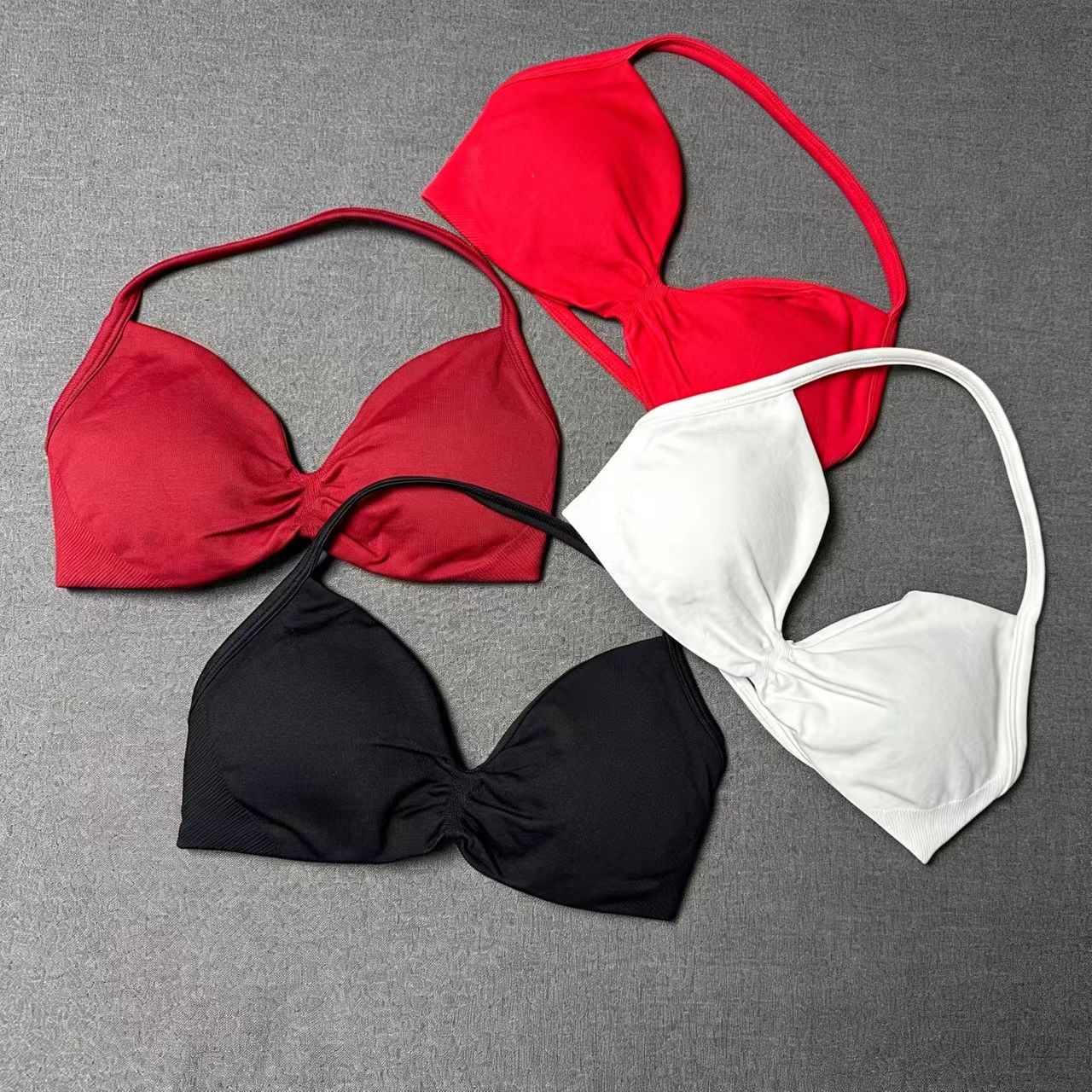Biustonosz sportowy DF, model  – Push Up Bra Padded recenzja i cena
